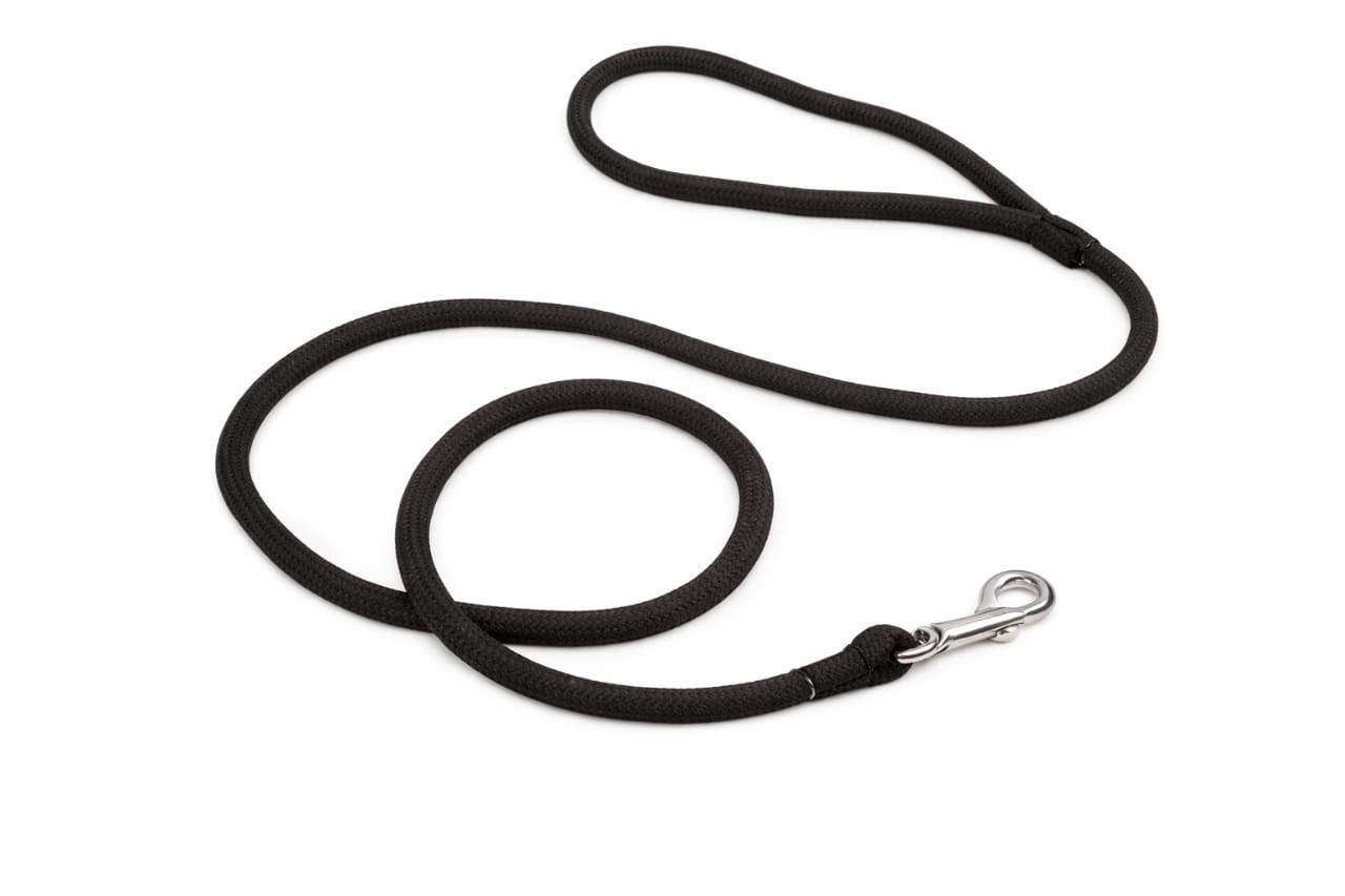 Round Rope Dog Leash – Simple & Strong (8mm | 140cm)